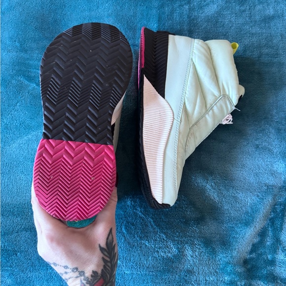 Sorel Women's Waterproof Puffy Boot / Mint 8.5 - Picture 6 of 7